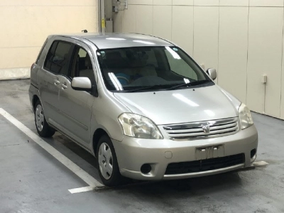 TOYOTA RAUM