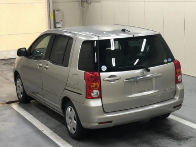 TOYOTA RAUM