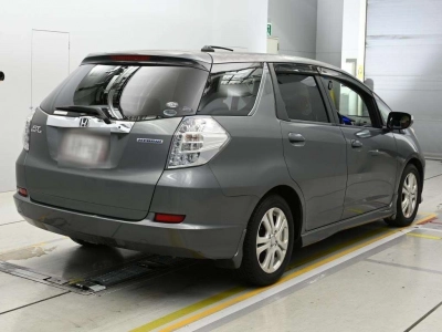 HONDA FIT SHUTTLE HYBRID