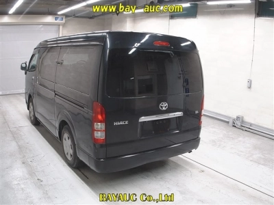 TOYOTA HIACE WAGON