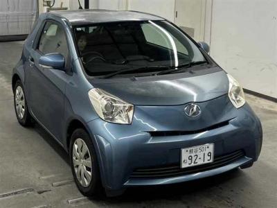 TOYOTA IQ