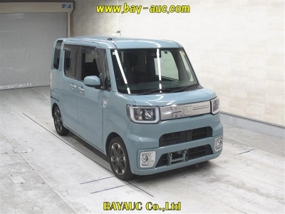 DAIHATSU WAKE
