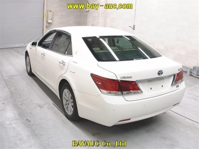 TOYOTA CROWN HYBRID