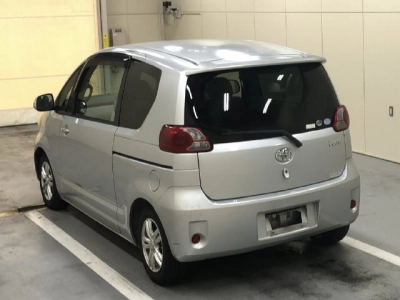 TOYOTA PORTE