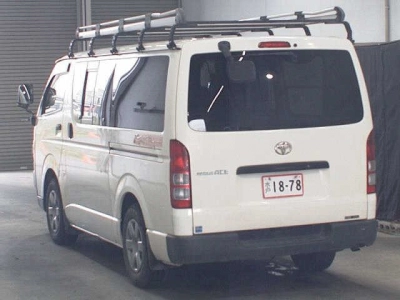 TOYOTA REGIUS VAN