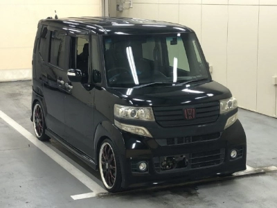 HONDA N BOX CUSTOM