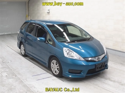 HONDA FIT SHUTTLE HYBRID