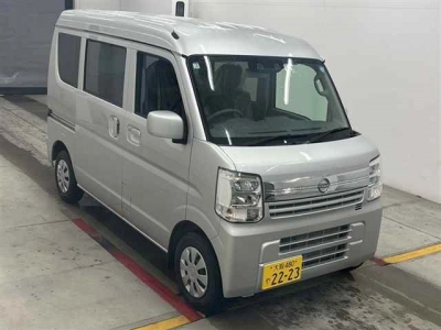 NISSAN CLIPPER VAN