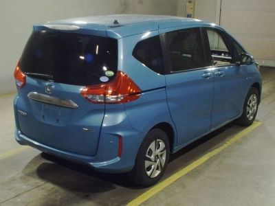 HONDA FREED HYBRID