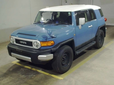 TOYOTA FJ CRUISER