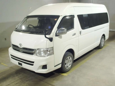 TOYOTA HIACE WAGON
