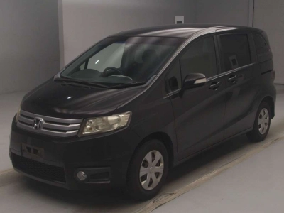 HONDA FREED SPIKE