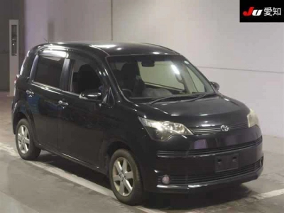 TOYOTA SPADE