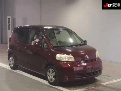 TOYOTA PORTE