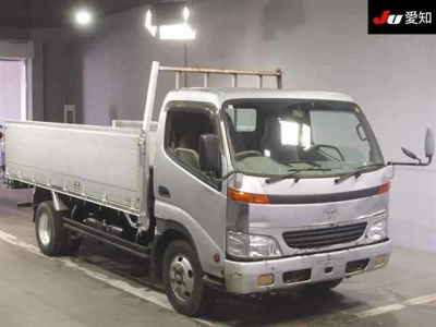 TOYOTA DYNA TRUCK