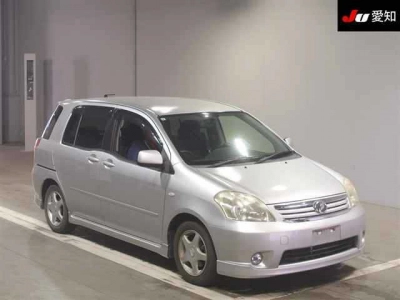 TOYOTA RAUM