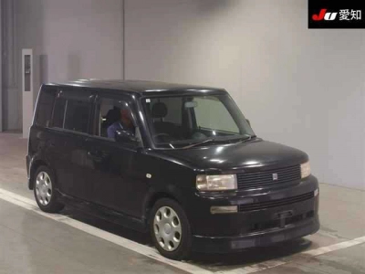 TOYOTA BB