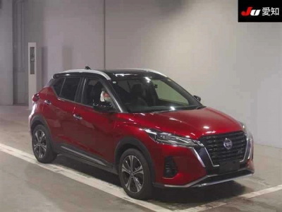 NISSAN KICKS