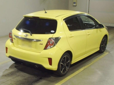TOYOTA VITZ