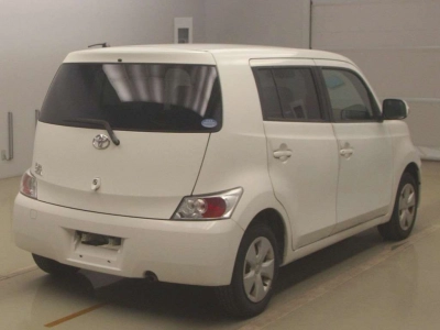 TOYOTA BB