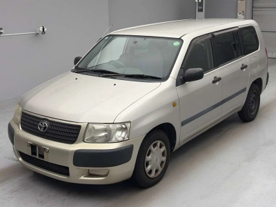 TOYOTA SUCCEED VAN