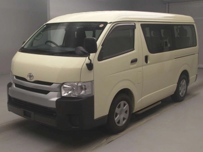 TOYOTA HIACE WAGON