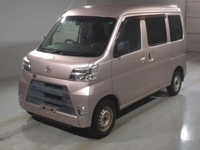 TOYOTA PIXIS VAN