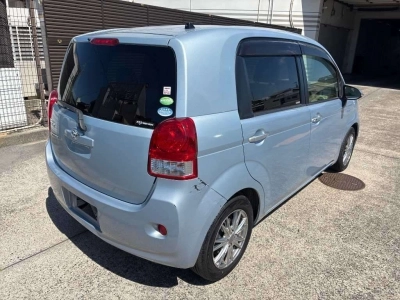 TOYOTA PORTE