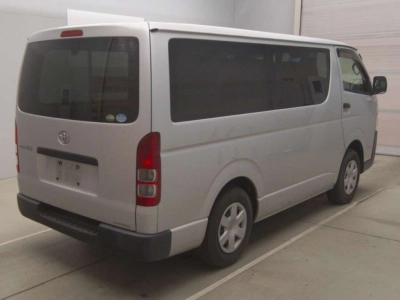 TOYOTA REGIUS VAN