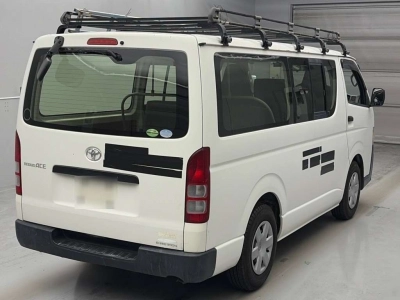 TOYOTA REGIUS VAN