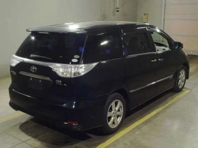 TOYOTA ESTIMA HYBRID
