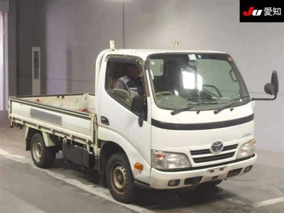 TOYOTA DYNA TRUCK