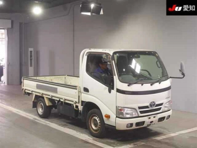 TOYOTA DYNA TRUCK