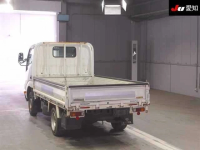 TOYOTA DYNA TRUCK