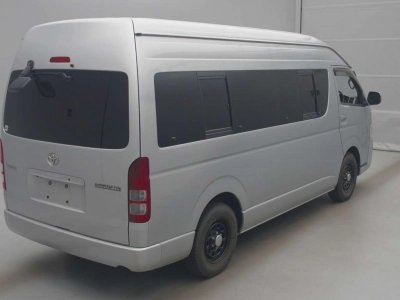 TOYOTA HIACE WAGON