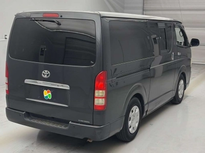 TOYOTA REGIUS VAN
