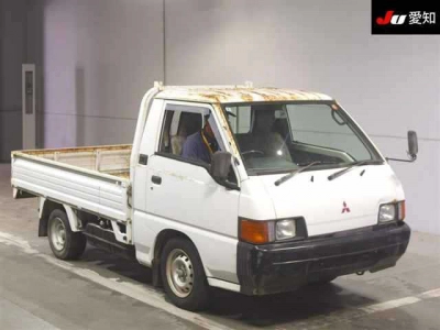 MITSUBISHI DELICA TRUCK