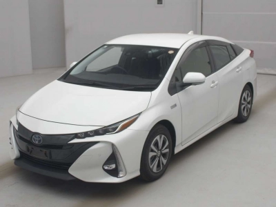 TOYOTA PRIUS PHV