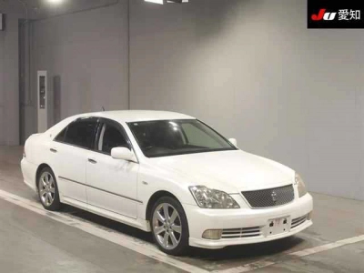 TOYOTA CROWN ATHLETE