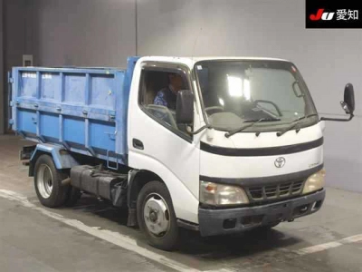 TOYOTA DYNA TRUCK