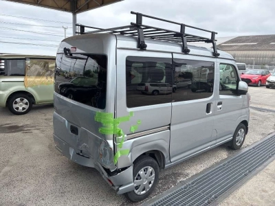 TOYOTA PIXIS VAN