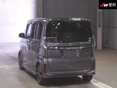 HONDA N BOX CUSTOM