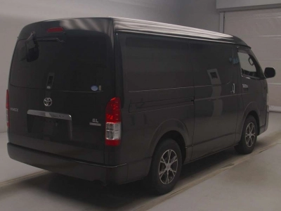 TOYOTA HIACE WAGON