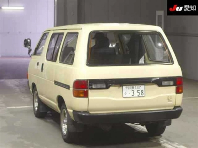 TOYOTA TOWN ACE VAN