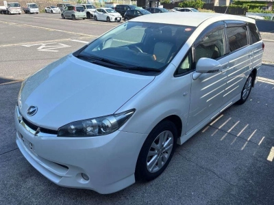 TOYOTA WISH
