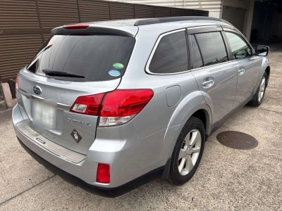 SUBARU OUTBACK