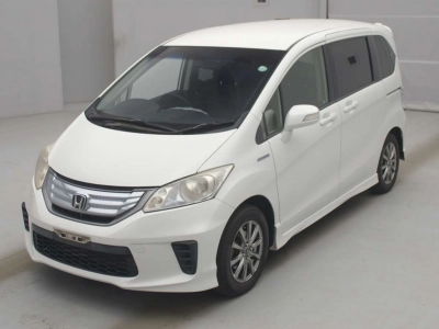 HONDA FREED HYBRID