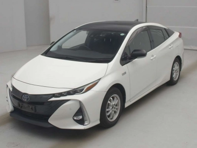 TOYOTA PRIUS PHV