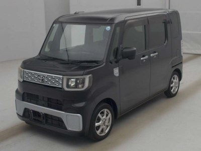 TOYOTA PIXIS MEGA