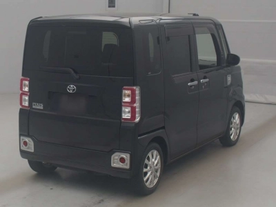 TOYOTA PIXIS MEGA